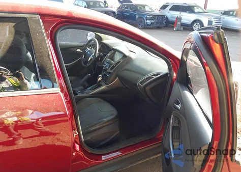 2014 Ford Focus Titanium from USA, damaged, VIN 1FADP3N20EL463437